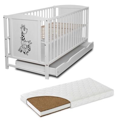 Patut din lemn masiv 120x60 cm Bria alb cu sertar + saltea 12 cm