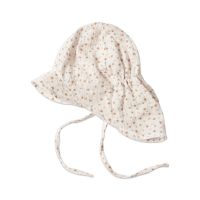 Sapca pentru copii  din muselina cu cozoroc si protectie gat Kidizi Maitre Tiny Flowers 3-18 luni