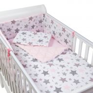 Set lenjerie matlasata 4 piese Kidizi Pink Stars, include perna, plapumioara, aparatoare si cearceaf